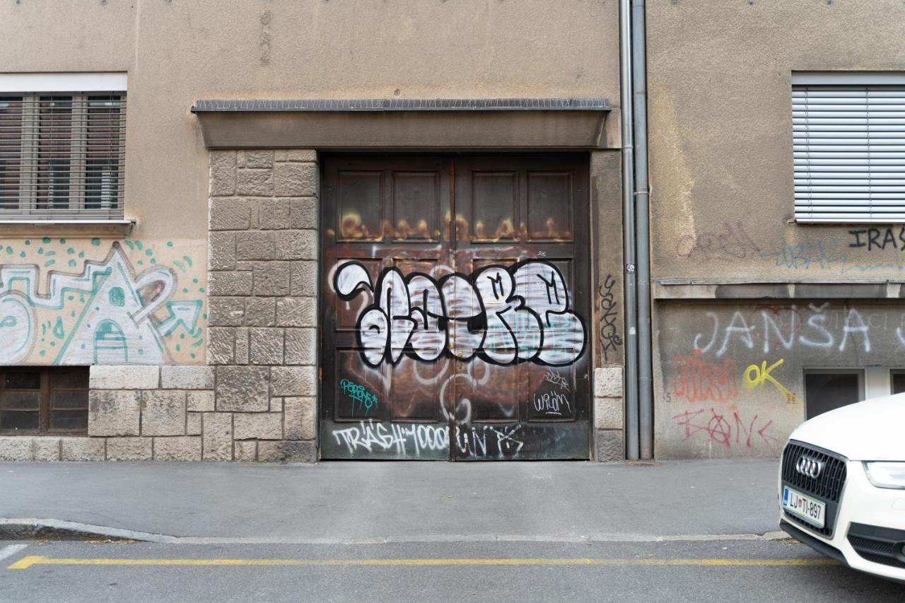 Dominika * Ljubljana
